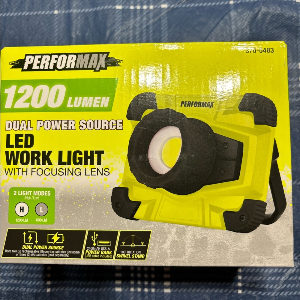 Performax 1200 Lumen Rechargeable LED Work Light w/Focusing Lens NWB